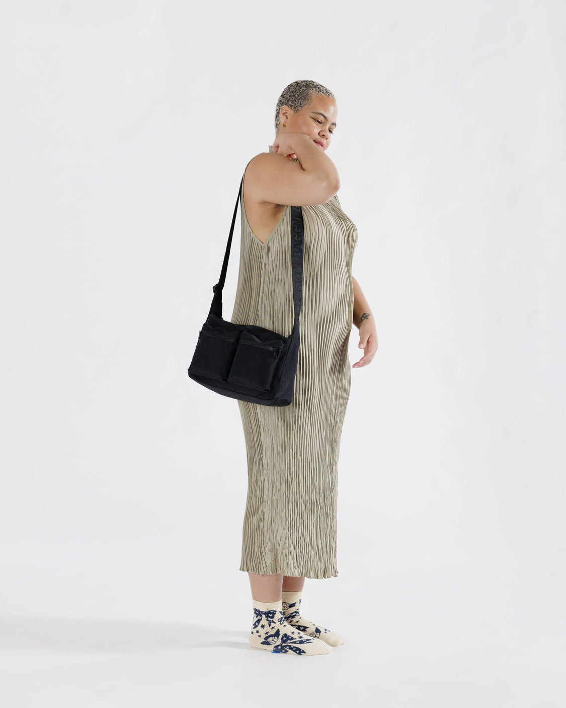 Medium Cargo Crossbody - Black - Active Street Style